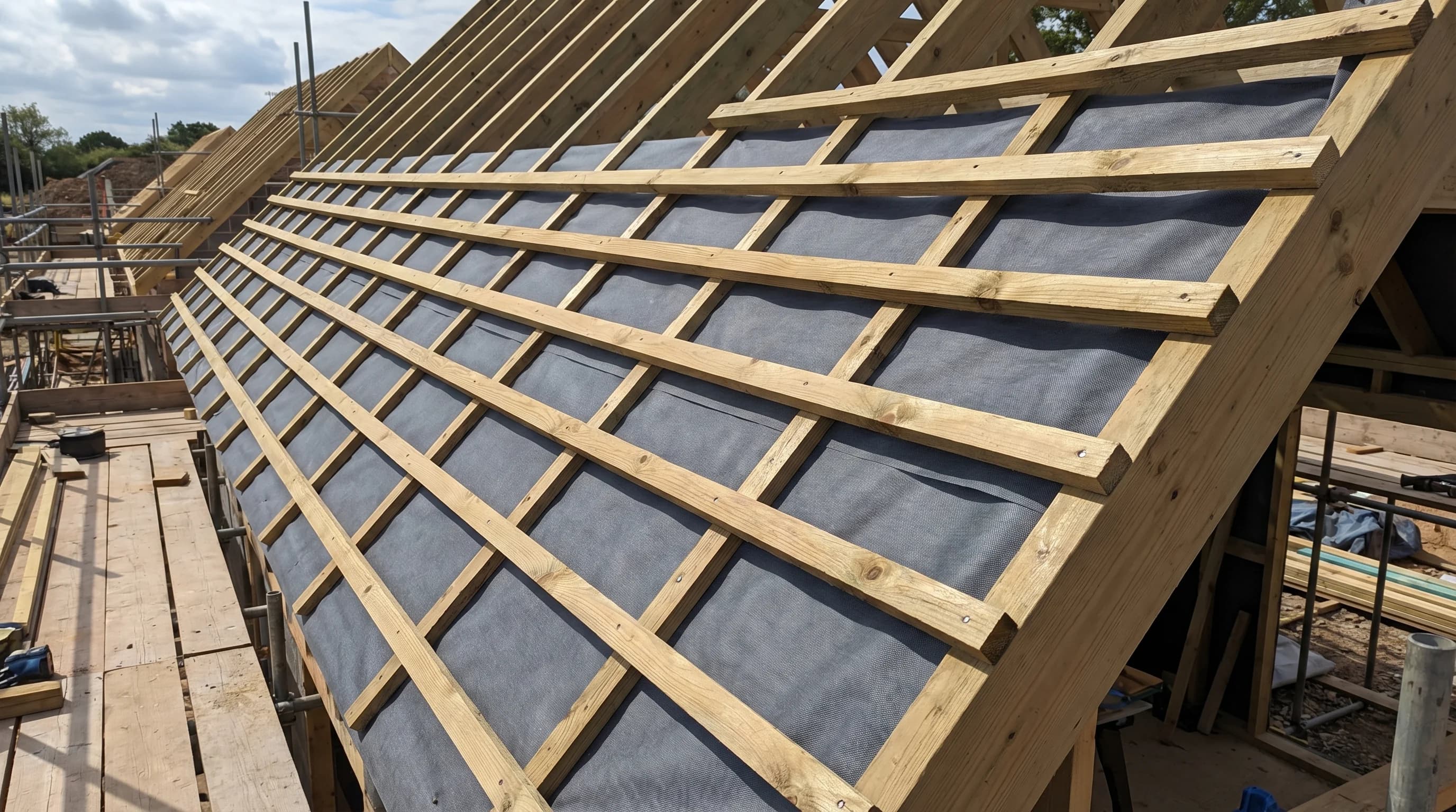 Roofing Battens: Sizes, Spacing, BS 5534 Compliance and What to Check on Site